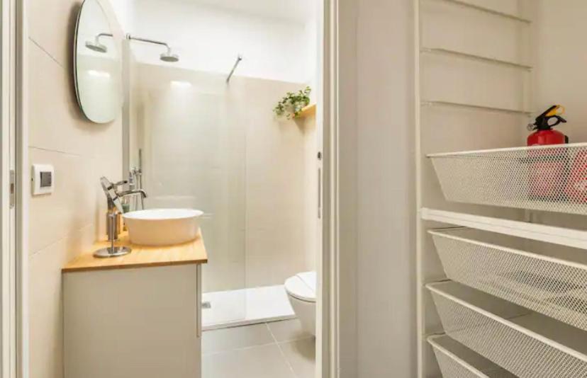 I Host Apartment - Polesine 2 Milan Bagian luar foto