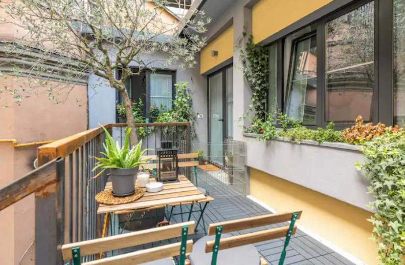 I Host Apartment - Polesine 2 Milan Bagian luar foto